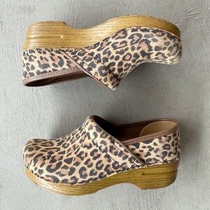 🆕 Listing! Dansko | Leopard Print Women's Clogs